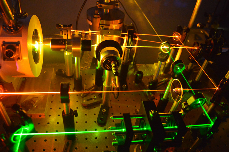 Tipos de Láseres con Definición, sus Usos, Ventajas y Desventajas