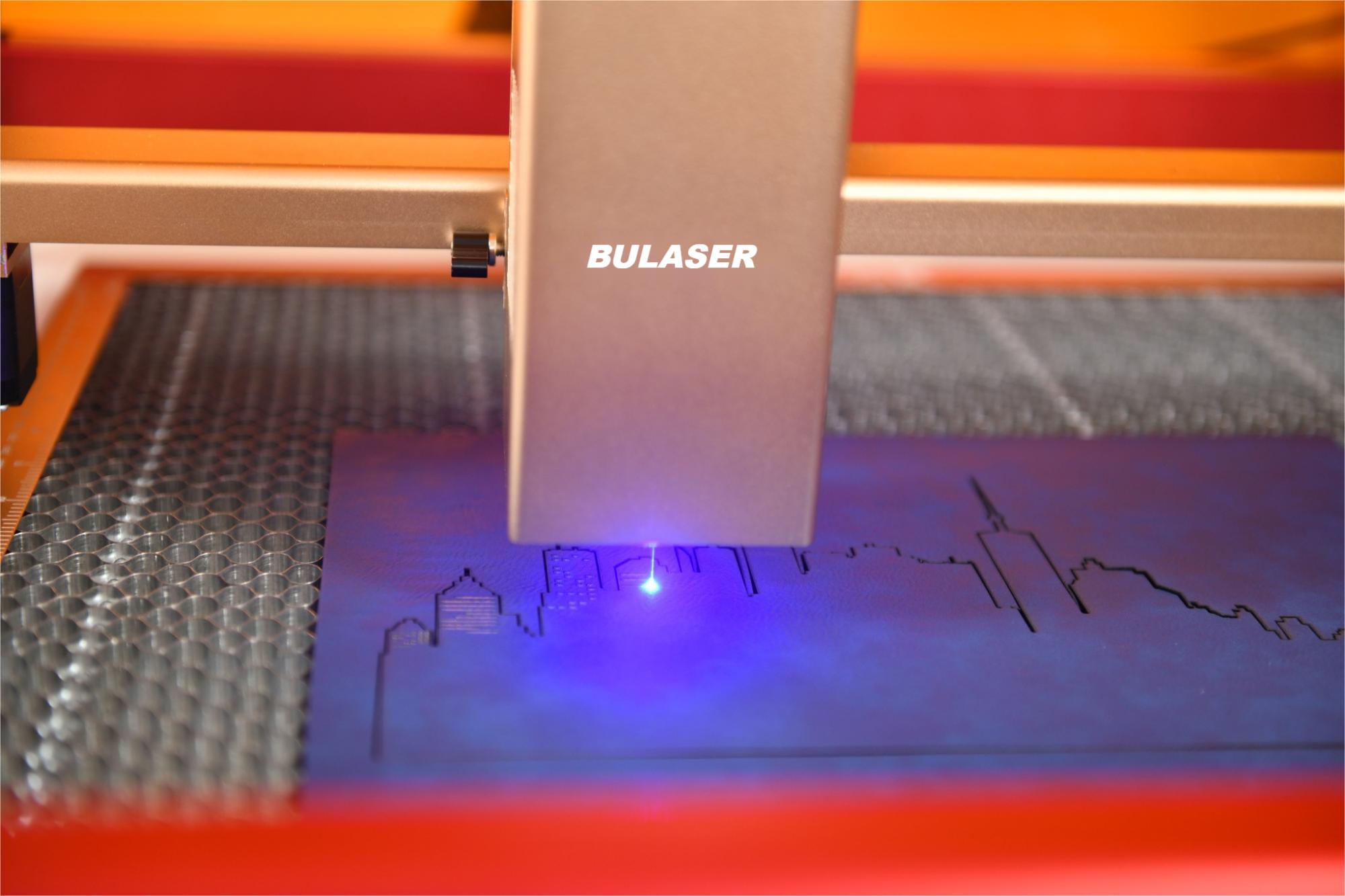 ¿Cuál es la diferencia entre los láseres de grabado de 450 nm y 1064 nm?