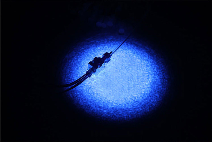 ¿Qué es un láser de fibra acoplada?